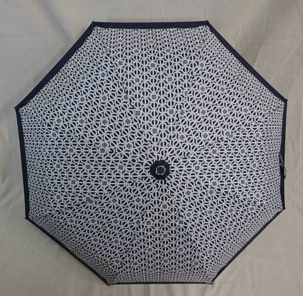 (せ-A2-172)LOUIS QUATORZE 折りたたみ傘 ワンタッチ 傘 ワンプッシュ 超吸水カバー付き 中古拍卖