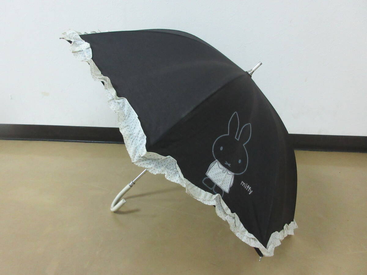 ( せ-A4-8034 )miffy ミッフィー 日傘 長傘 手開き式 ブラック 黒 おしゃれ かわいい 全長61cm 半径約42m 中古拍卖