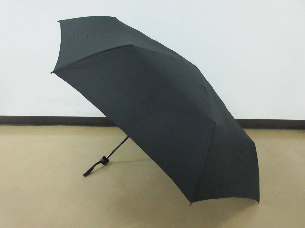 ( せ-A1-8068 )Wpc. ワールドパーティー 折りたたみ傘 手開き式 ブラック 黒 大きめ 大判 男女兼用 ユニセックス 全長28cm 半径59cm 中古拍卖