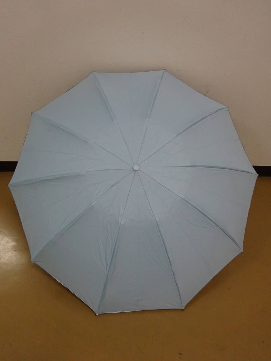 (せ-A1-1287)折りたたみ傘 自動開閉ワンタッチ式 ブラック ライトブルー 全長約33㎝ 半径約55㎝ 中古拍卖