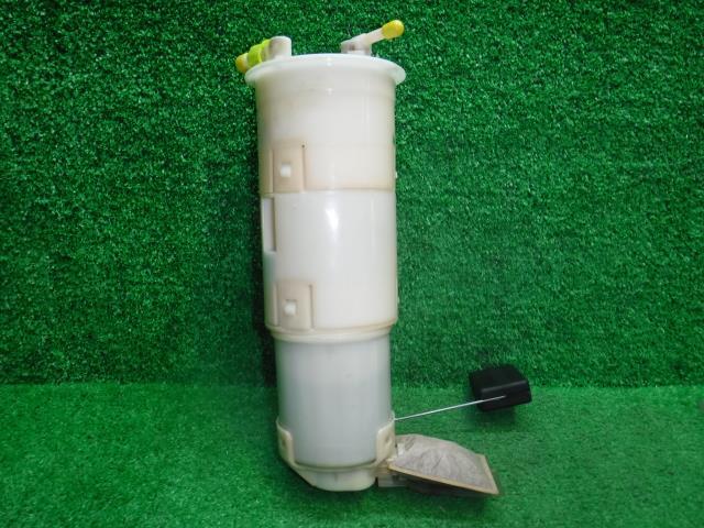 キャリィ EBD-DA65T フューエルポンプ K6A 15100-83840拍卖