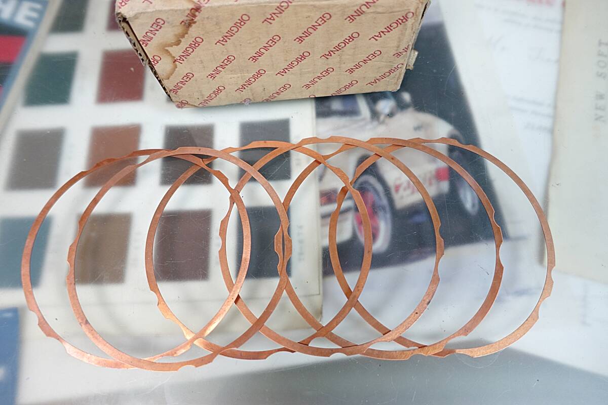 ポルシェ 911 930 シリンダー ベースガスケット 純正 銅 未使用 厚さ0.25㎜ 3.0 3.2 3.3 93010419400拍卖