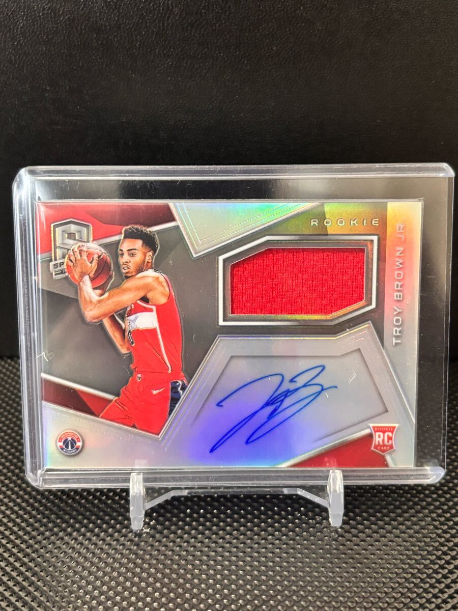 【199枚限定】 2018-19 Panini Spectra Troy Brown Jr. トロイ・ブラウン jr. 直書きサイン on card auto RC ルーキー拍卖