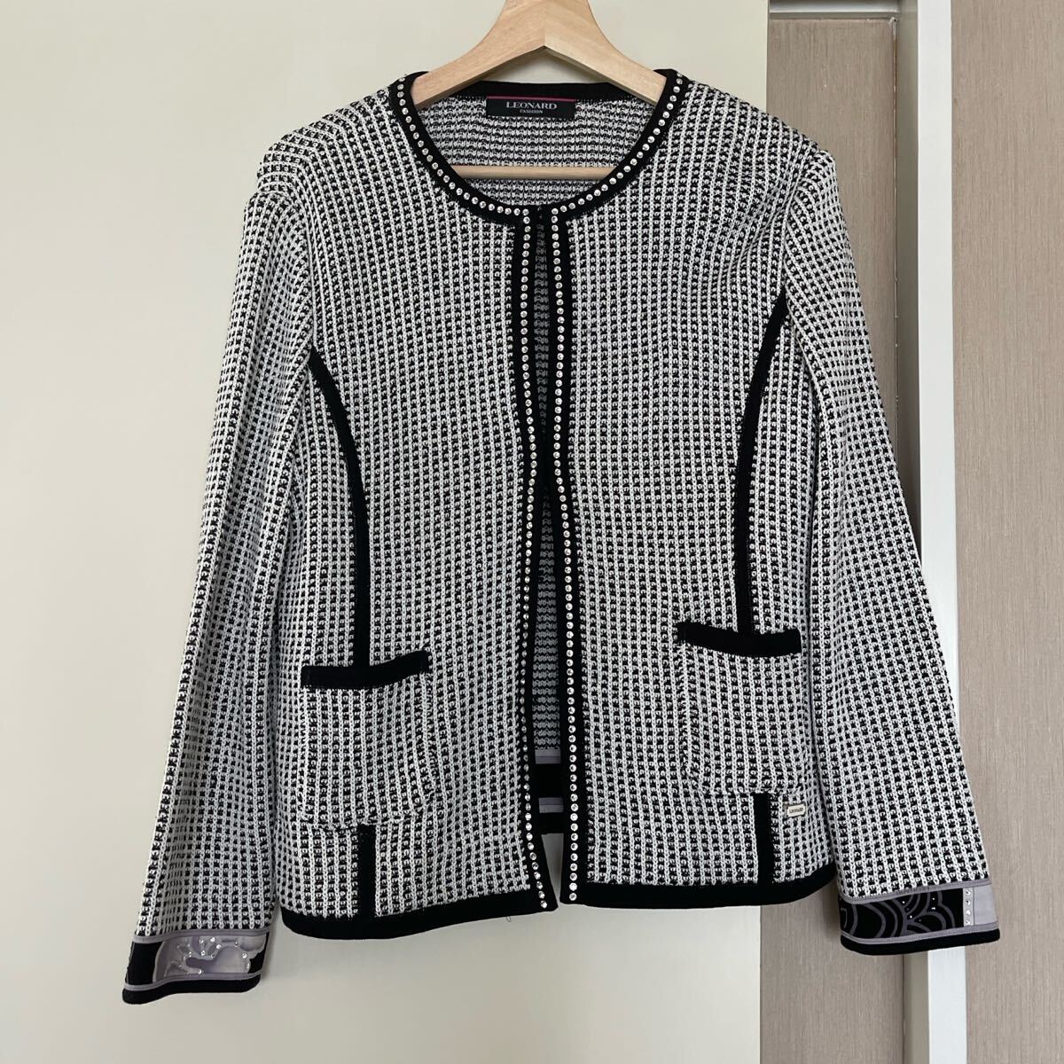 美品!LEONARD FASHION ノーカラージャケット サイズ40拍卖