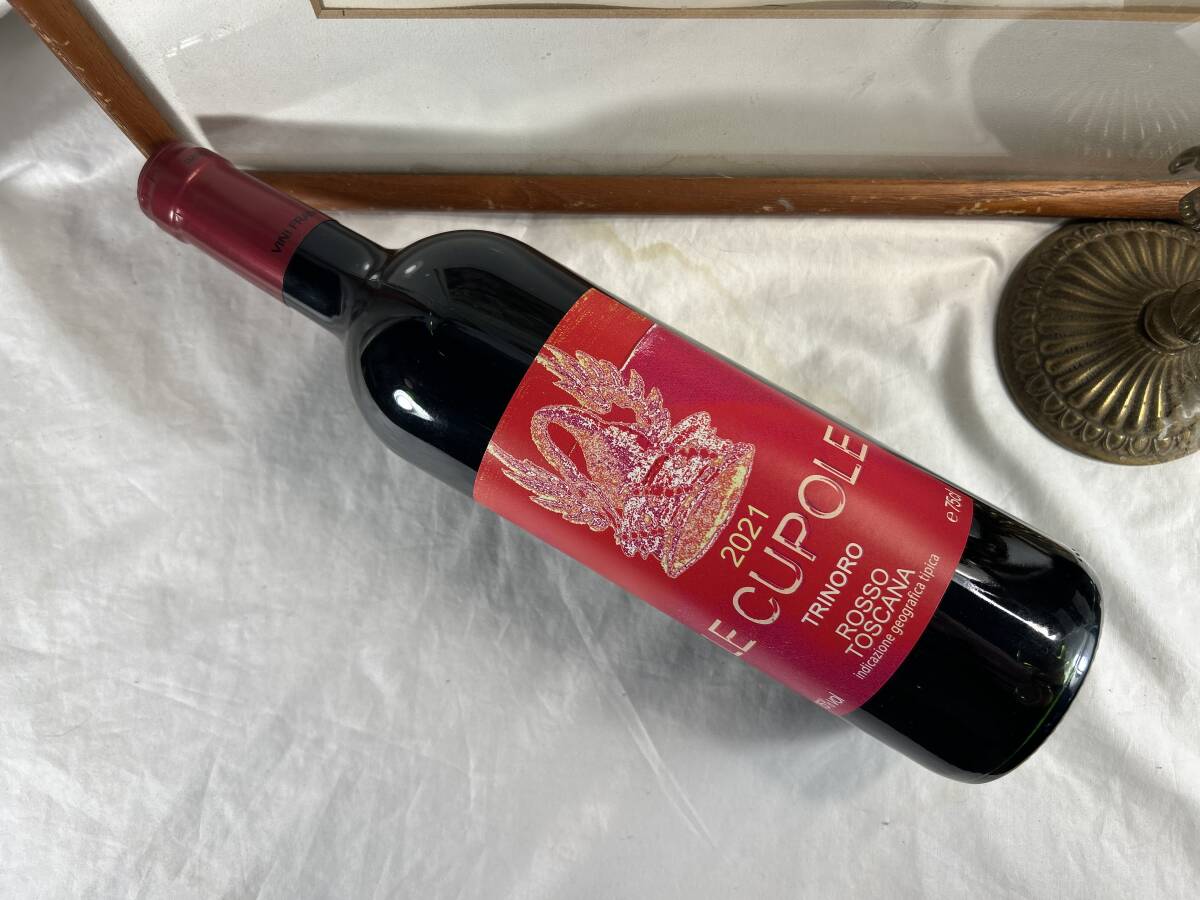 高評価 サルテアーノに輝く新星 テヌータ・ディ・トリノーロ2021レ・クーポレ・ディ・トリノーロ「鬼才」が産み出す独自のテロワール拍卖