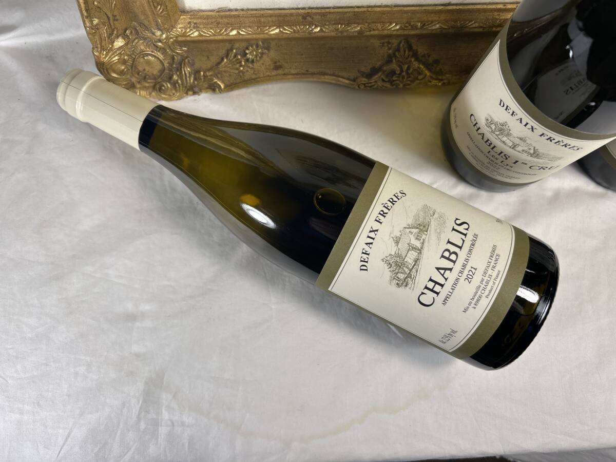 ビオロジック 在庫僅か バックヴィンテージ 「良いワインを造るには良いブドウが必要だ」シャブリ村の中心 ドゥフェ・フレール2021シャブリ拍卖