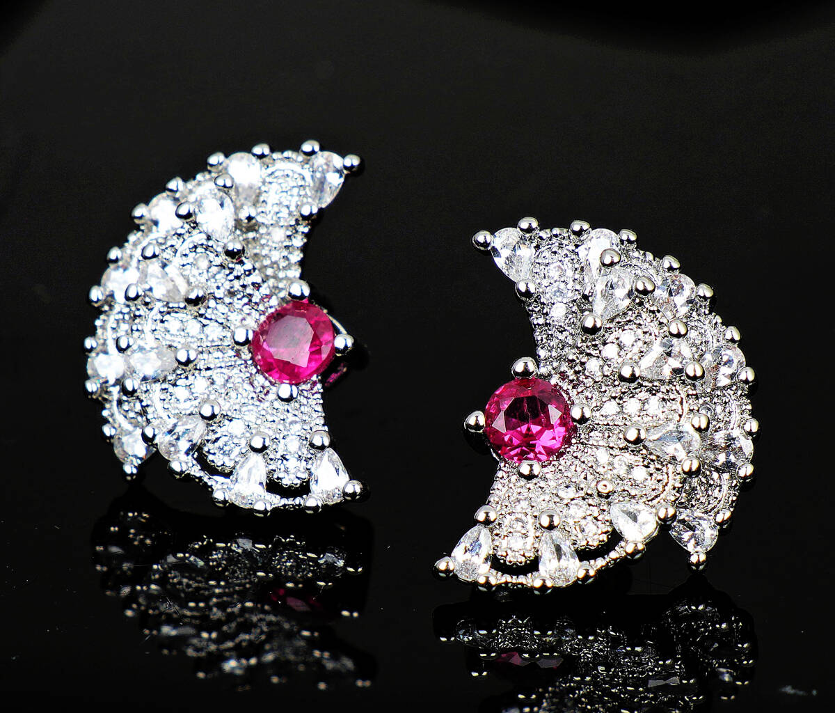 N250502◆Bigstone◆【綺麗なフラワー】優雅なデザイン*ファッション印象*欧米大人気*高品質なピアス拍卖