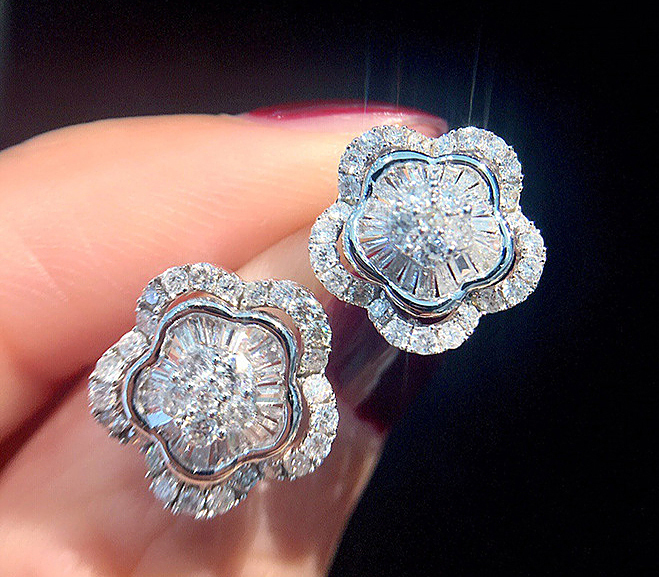 N250119◆Bigstone◆【清新な花のデザイン】魅力な光沢*ファッション感アップ*欧米大人気なピアス拍卖