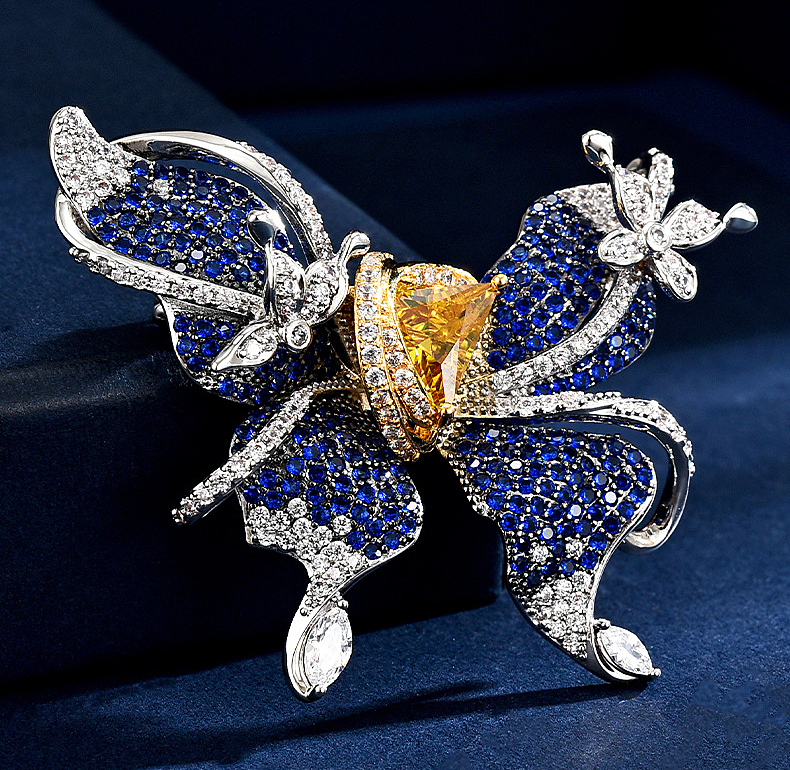 N250430◆Bigstone◆【蝶の舞】魅力的な光沢*ファッション*豪華なブローチ /ペンダントトップ拍卖