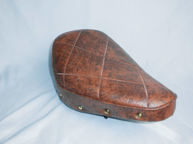 ■ モンキー ゴールドモンキー仕様 金メッキ調鋲打ち アンコ抜き カスタムシート HONDA純正ベース 鋲打ち 6V 茶シボ拍卖