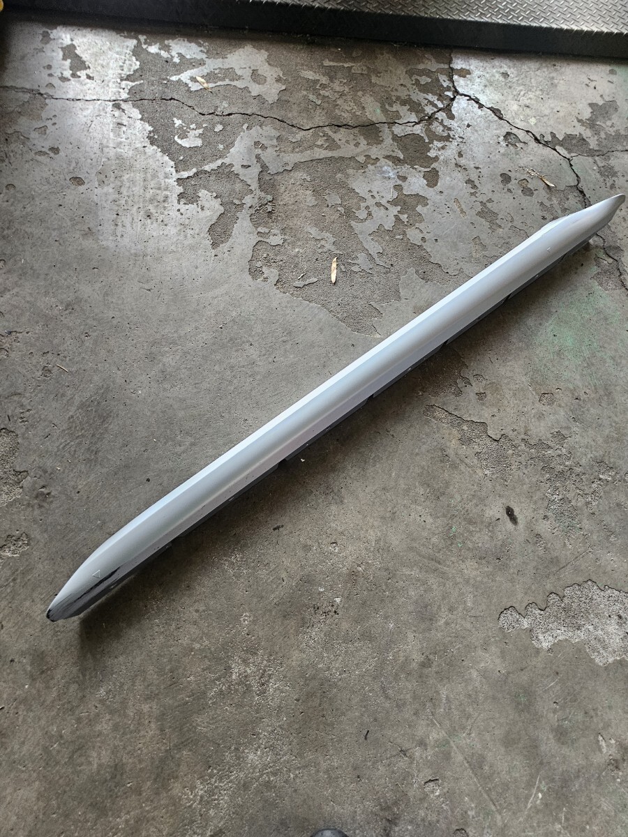 H28年式 BMW 左サイドステップ シルバーパネル サイドパネル X1 HS20 xDrive拍卖