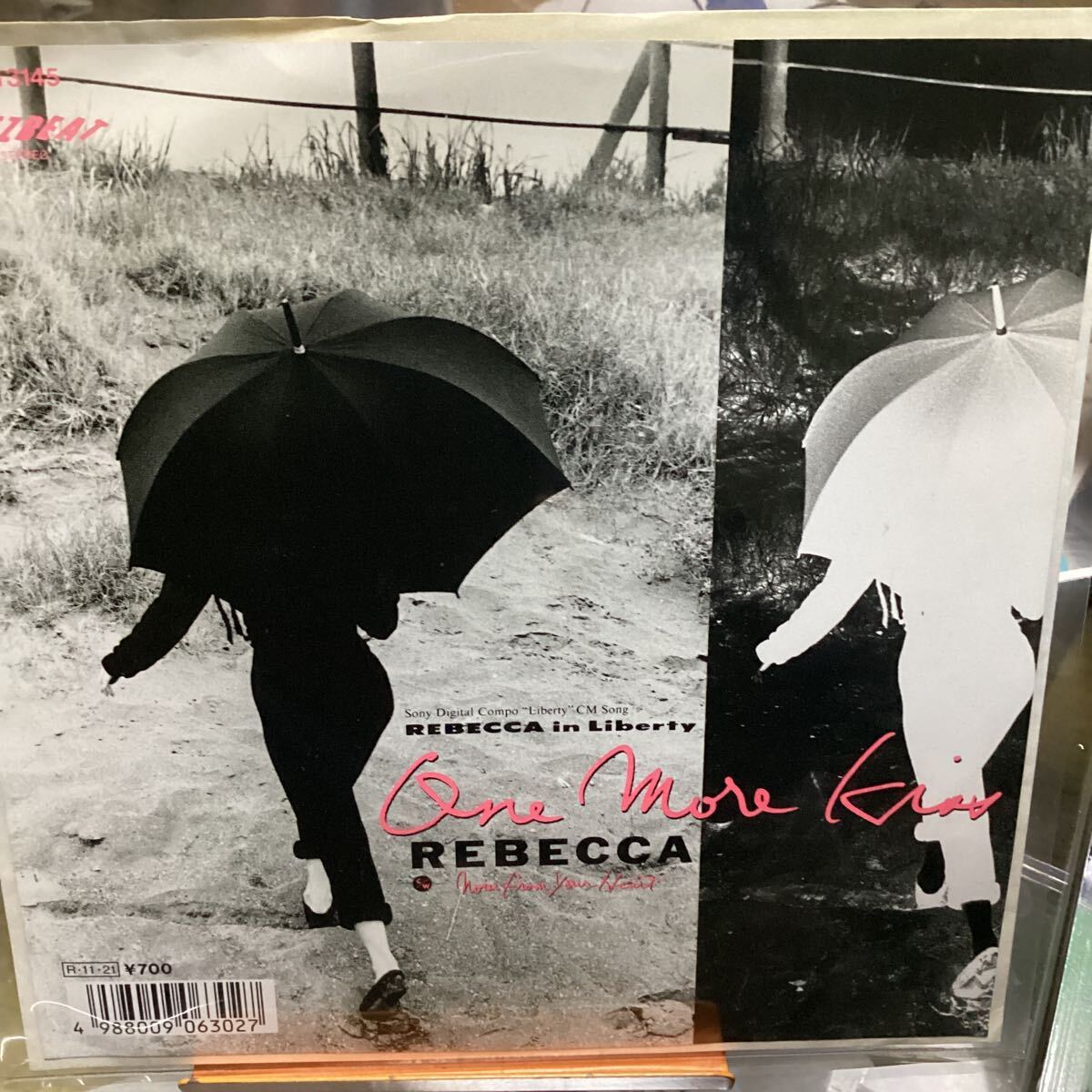 REBECCA One More Kiss 中古品レコード拍卖