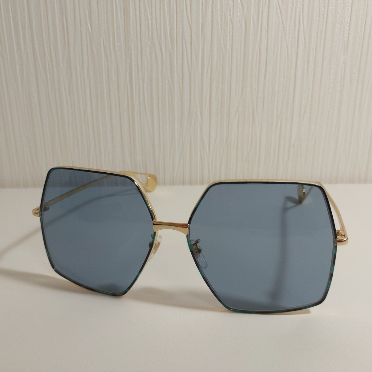 グッチ スクエア サングラス アイウェア ブルー系レンズ ゴールド GG0536S拍卖