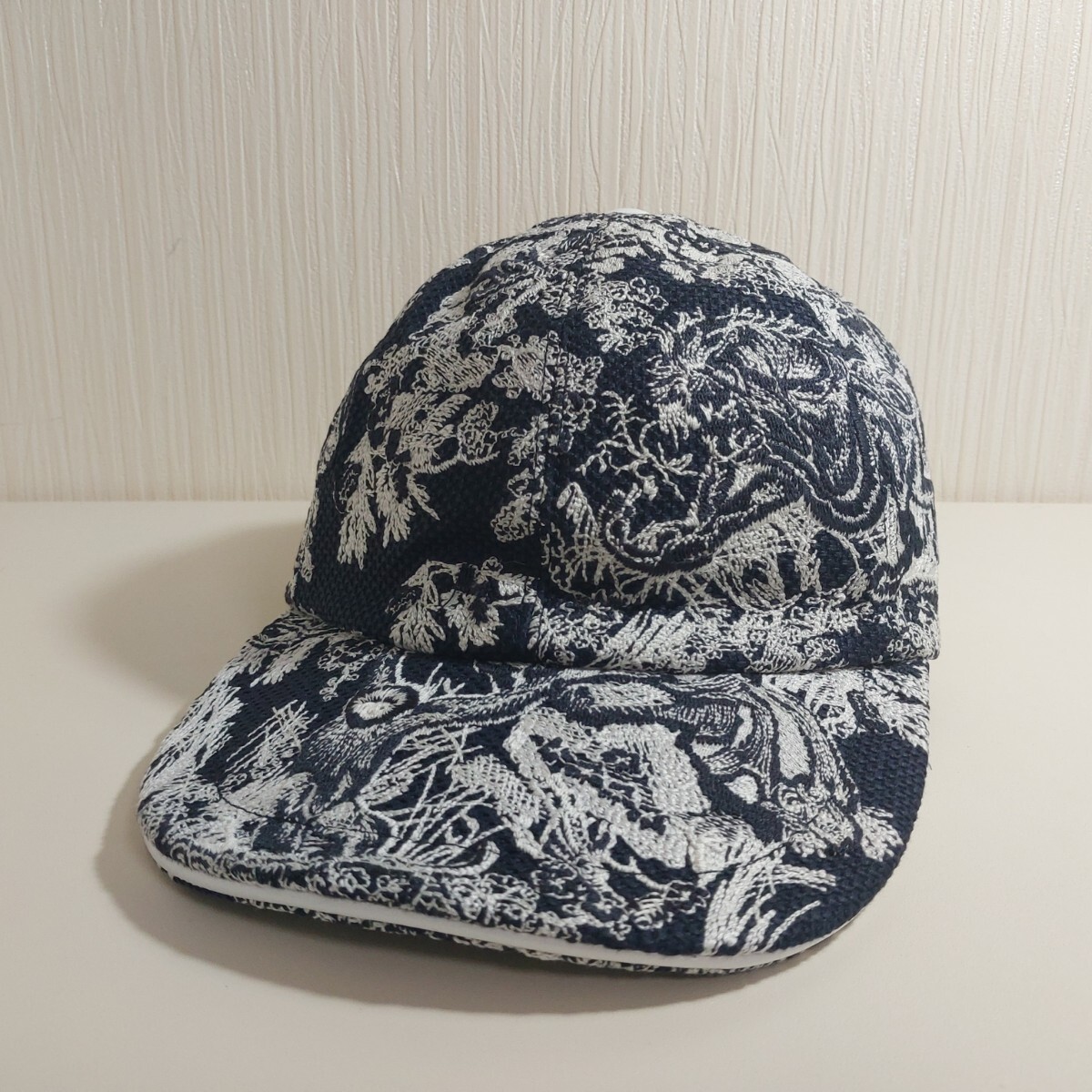 ディオール トワルドジュイ D-PLAYER 刺繍 キャップ 帽子 コットン ネイビー/ホワイト #57 ユニセックス 24TJV922X134拍卖
