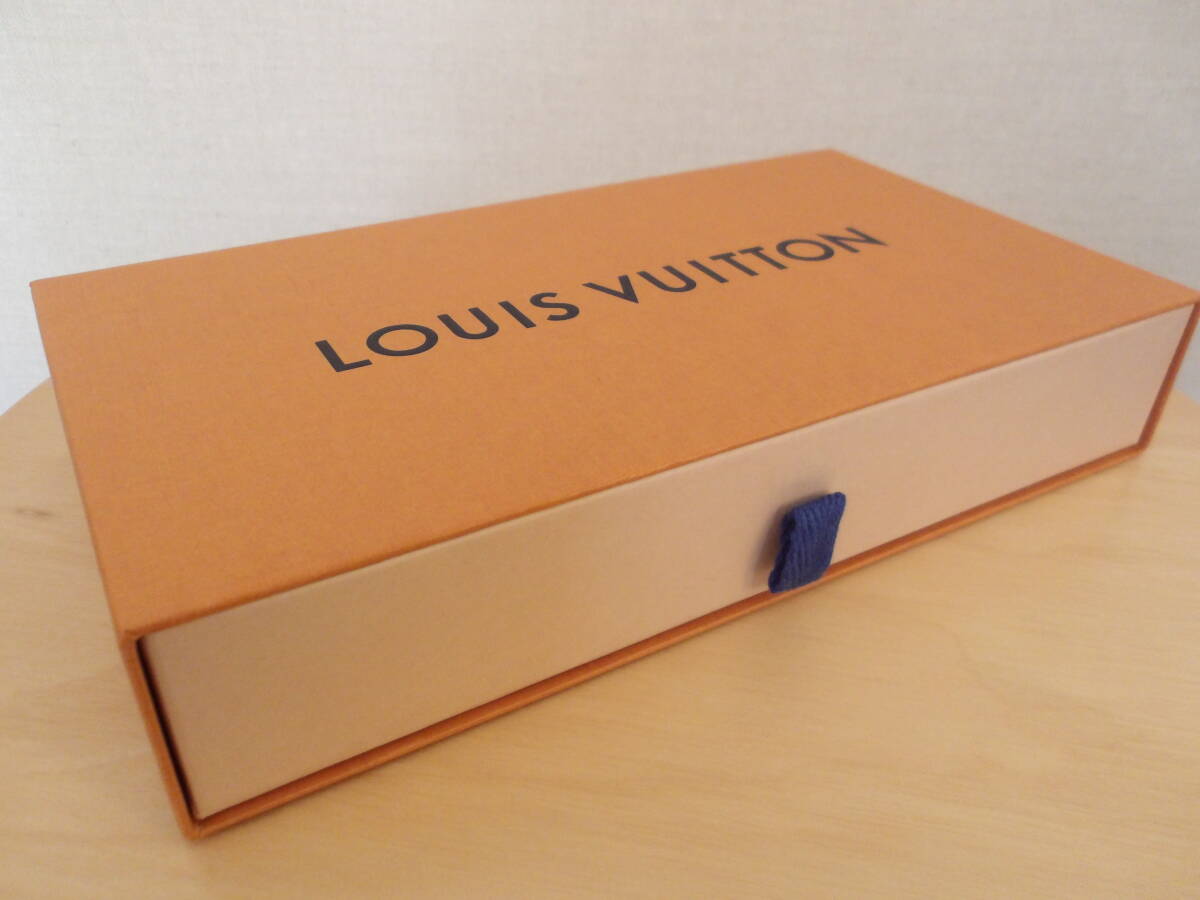 ⑦LOUIS VUITTON ルイヴィトン 24.8×13.6×4.7㎝拍卖
