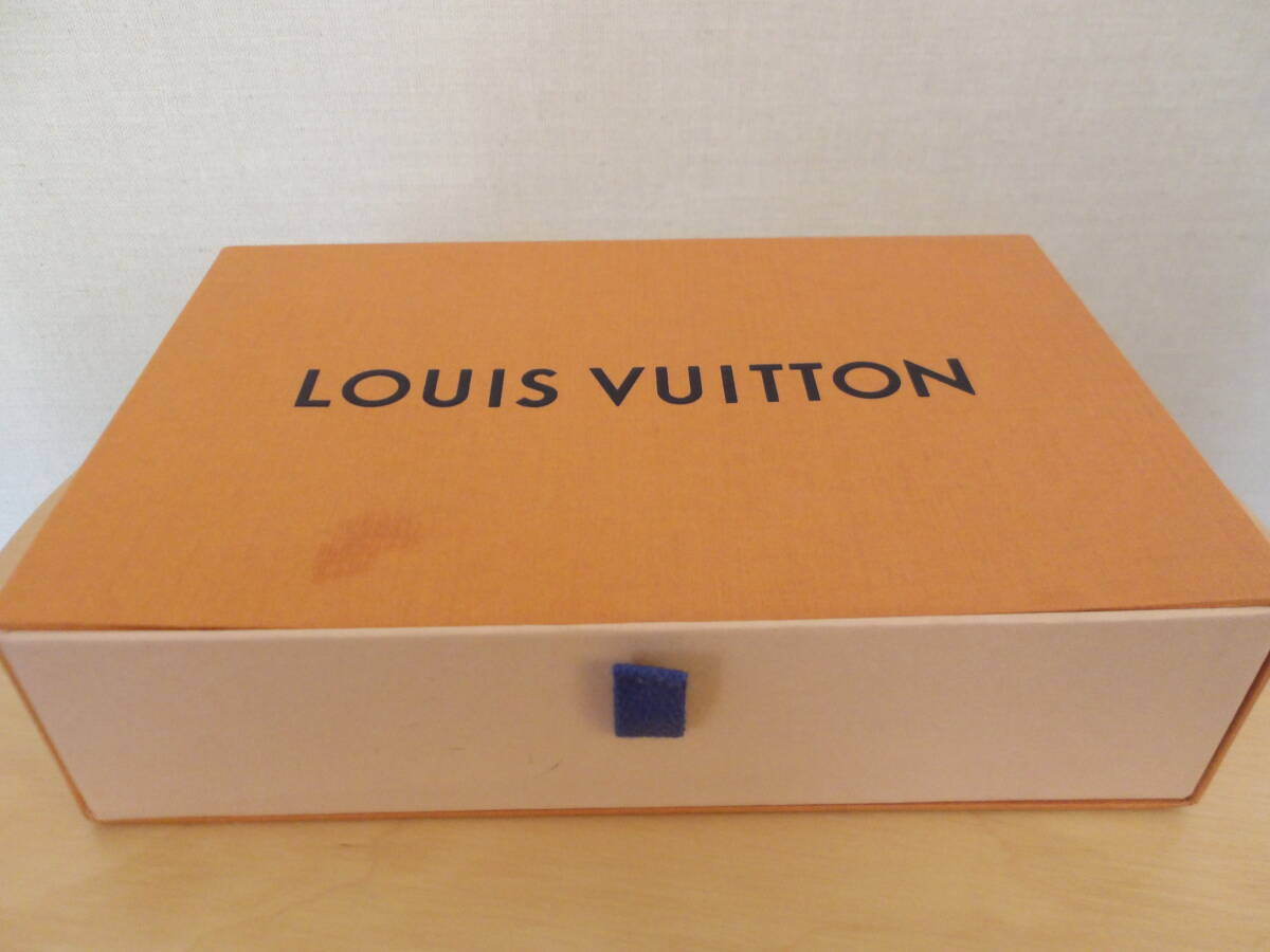 ⑧LOUIS VUITTON ルイヴィトン 空き箱 23×14.7×15.8㎝拍卖