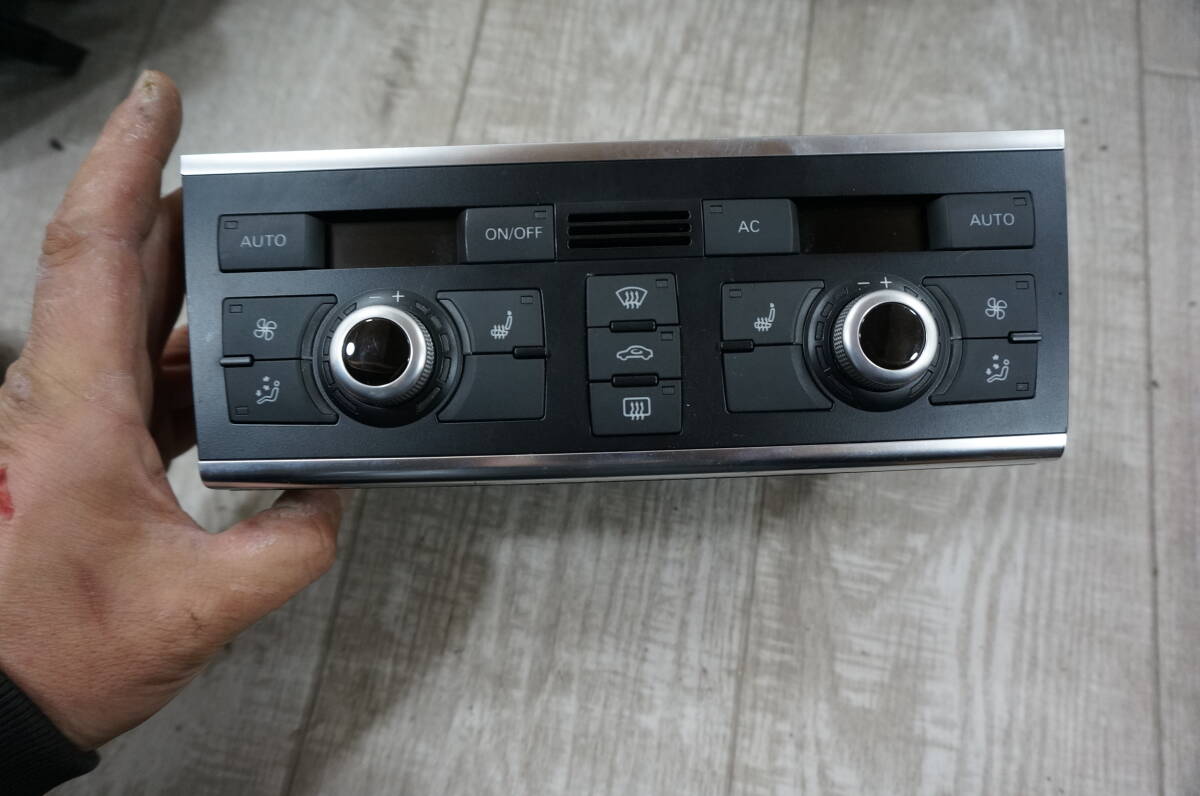U347 アウディ・Q7(4LCJTS)エアコンスイッチ1 中古 4L0 820 043 AH 5HB 009 184 34拍卖