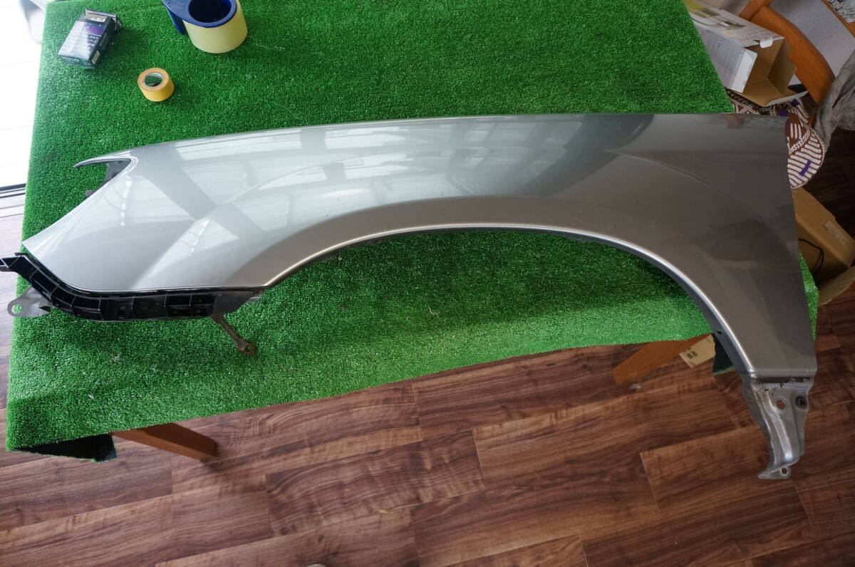 040616 sg5 フォレスター SG5 後期 フロント フェンダー 凹み無 左 拍卖