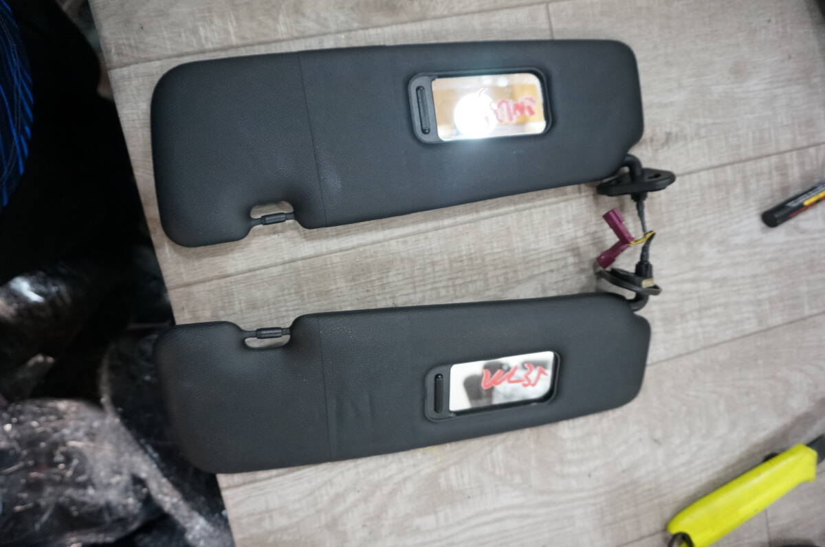 B507 BMW E93 335i WL35 純正サンバイザー 左右セット」拍卖