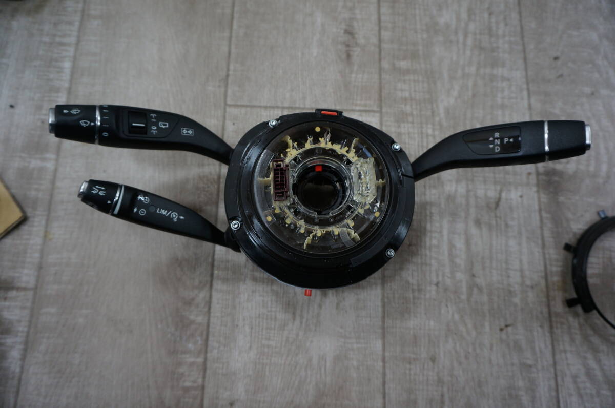 Q070 メルセデス A W176 B W246 CLA コンビネーションスイッチ 414246 110700拍卖