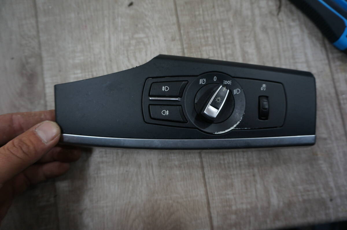Q196 BMW X3(WY20)(F25)ライトスイッチ 中古 9192744 07拍卖