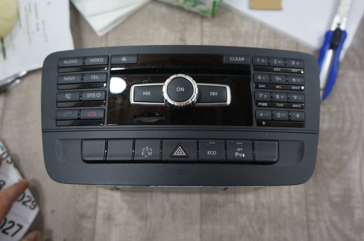 C025 246242 Bクラス W246 B180 前期 メルセデスベンツ純正 オーディオ CDデッキ オーディオユニット A 246 900 60 12拍卖