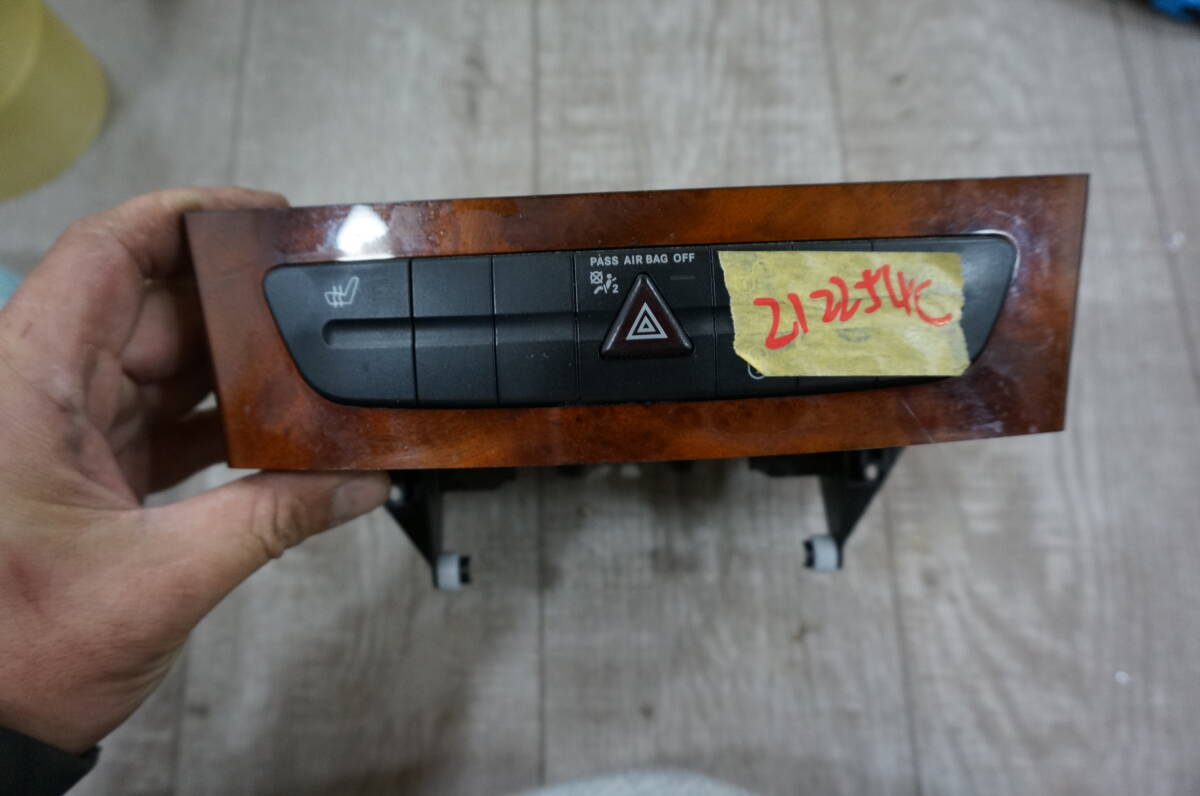 Q108 2006 メルセデス E350 ハザード ヒートシート クライメイトスイッチ A 211 680 17 14 q2 a2116801714q2 w211 aej08 zb拍卖