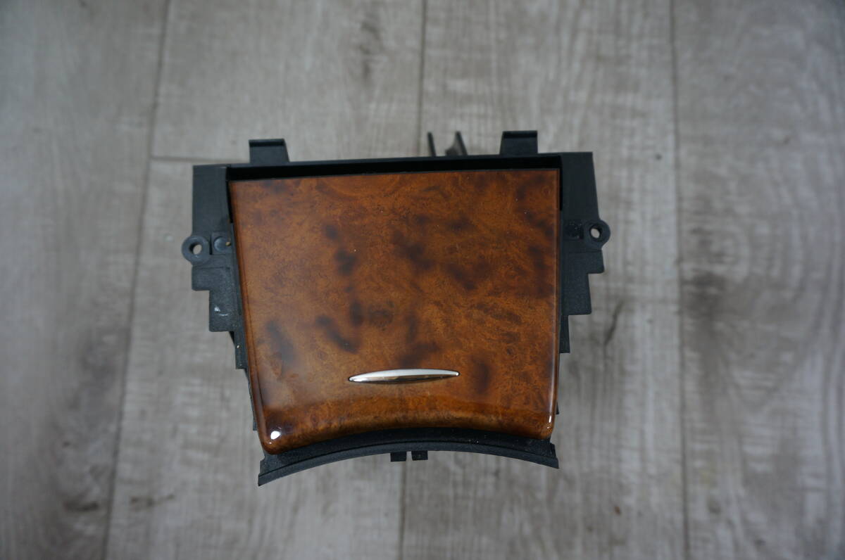 Q162 Mercedes-Benz センター コンソール フラップ A211 680 03 50 a2116800350拍卖