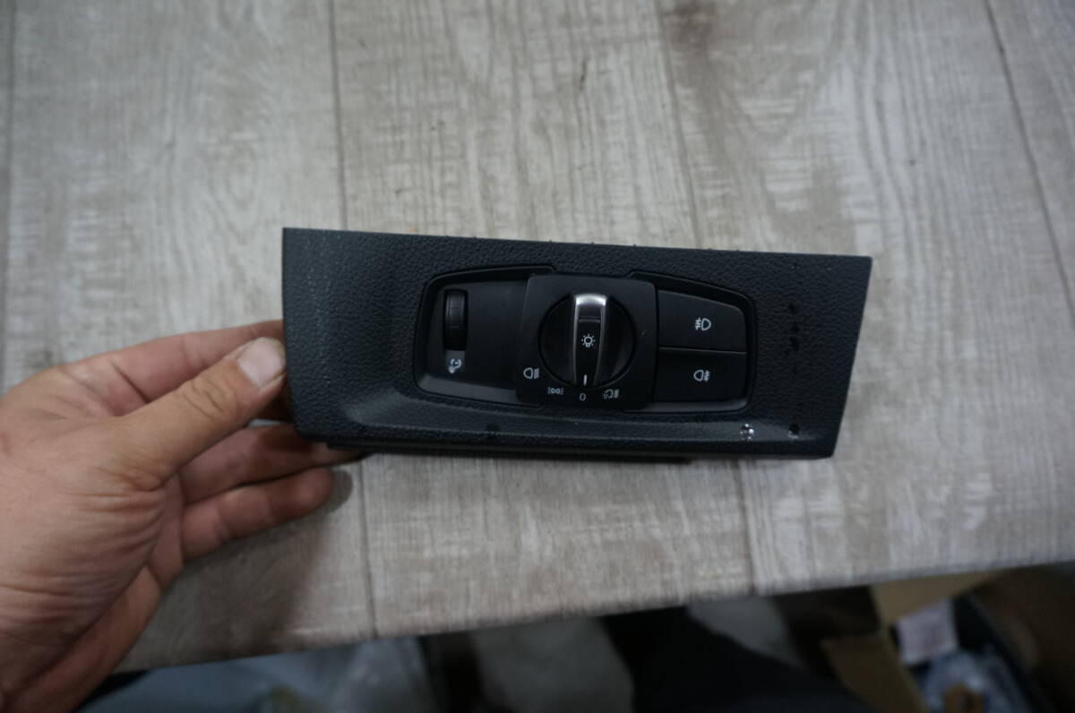 C122 BMW 1シリーズ DBA-1A16 ライトスイッチ 300 9265303-04拍卖