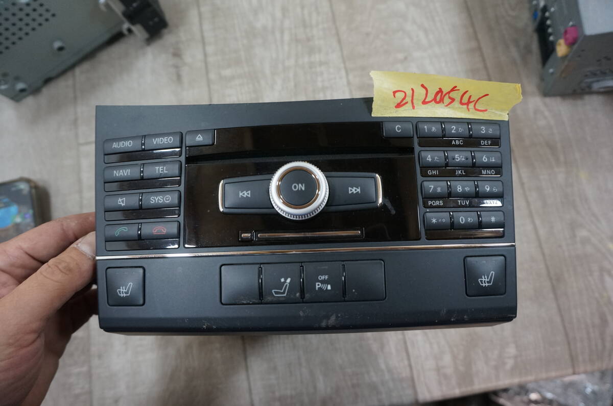 Q307 ベンツ Eクラス DBA-212054C オーディオ a 212 906 68 00 A2129066800拍卖