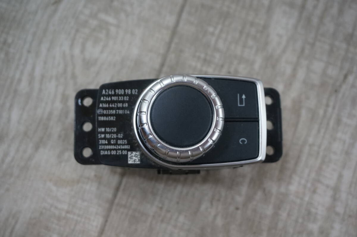 C237 メルセデス・ベンツ Bクラス DBA-246242 2013年 B180BE 純正 ナビ操作スイッチパネル A246 900 98 02拍卖