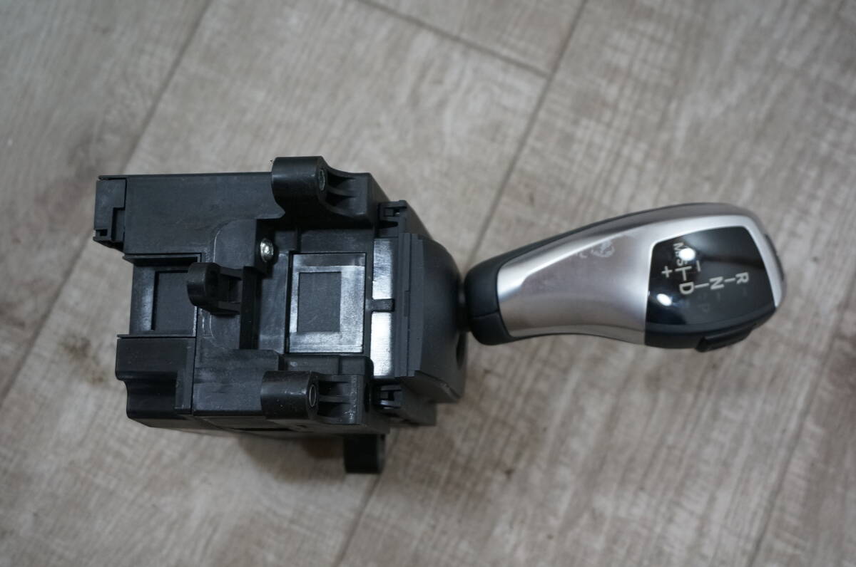 C255 2012 BMW 5シリーズ F10 F25 520D 2012 ギアセレクタースイッチ OEM 9251188 01 / 9 251 188-01 /10027278 00 9拍卖