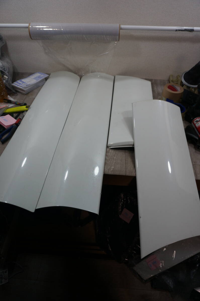 B351 フォレスター SG5 カラー37j 後期4つリアドアサイドロッカーパネル プロテクター ピュアホワイト 1クロススポーツ SG9?拍卖