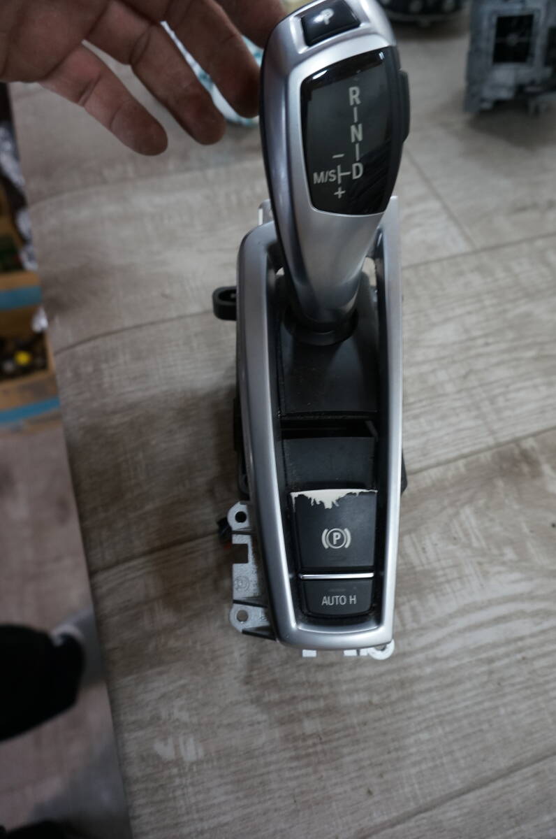 U439 BMW 5シリーズ DAA-FZ35 シフトレバー 300 9291527-01 yatsu拍卖