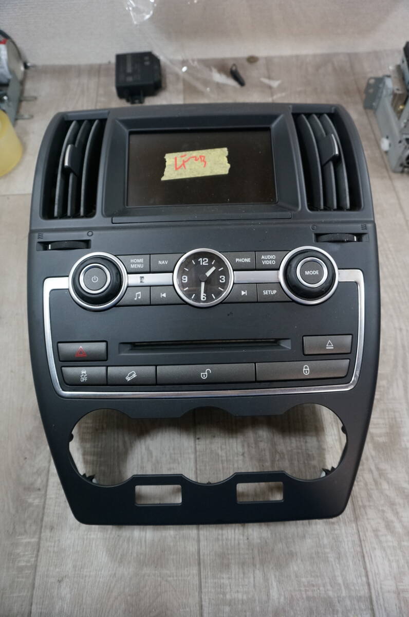 Q313 LF2B ランドローバー フリーランダー 2 センターダッシュアセンブリ ラジオクロック EH52 10E889 AE 905 EQ9GS2003 E 7 505 350 047拍卖