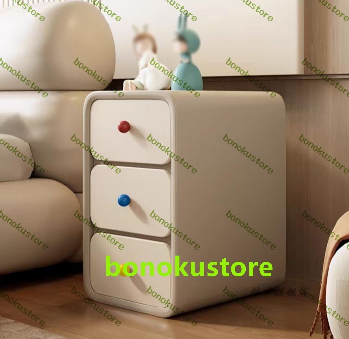 モダンなナイトスタンド 引き出し3つ付きの木製狭いナイトスタンド 狭いスペース用のミニマリストベッドサイドテーブル 寝室用 35cm拍卖