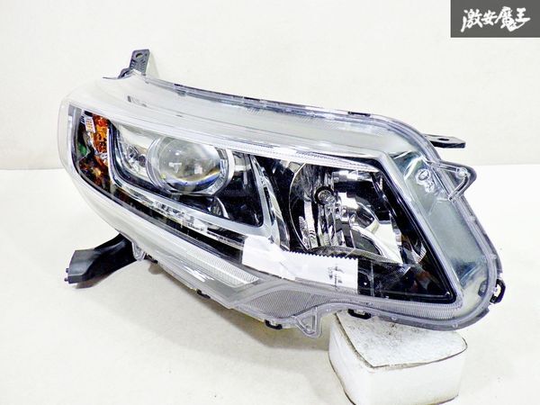 【点灯確認済み!】ホンダ 純正 フリード GB5 GB6 GB7 GB8 後期 LED ヘッド ライト 右 右側 運転席側 STANLEY W2172 打刻:J5 即納 棚25P拍卖