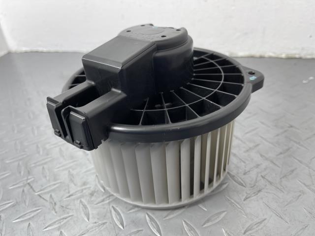 ムーヴ L150S ブロア ファン モーター 87103-97208拍卖