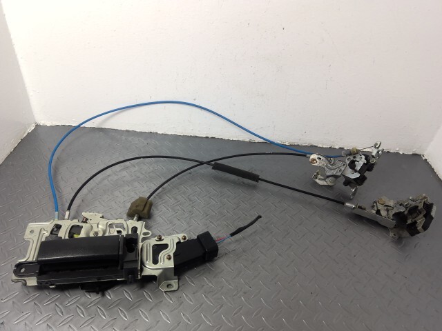 ノア AZR60G 右 リア ドア ロック ソレノイド 69630-28130拍卖