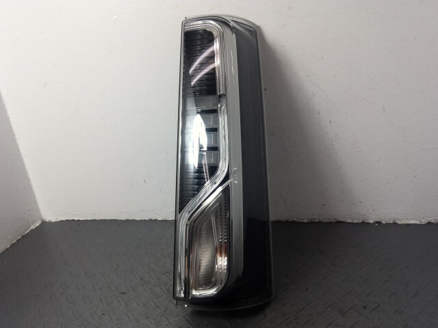 スペーシア MK53S 右 テール ランプ ライト 35650-79R51拍卖