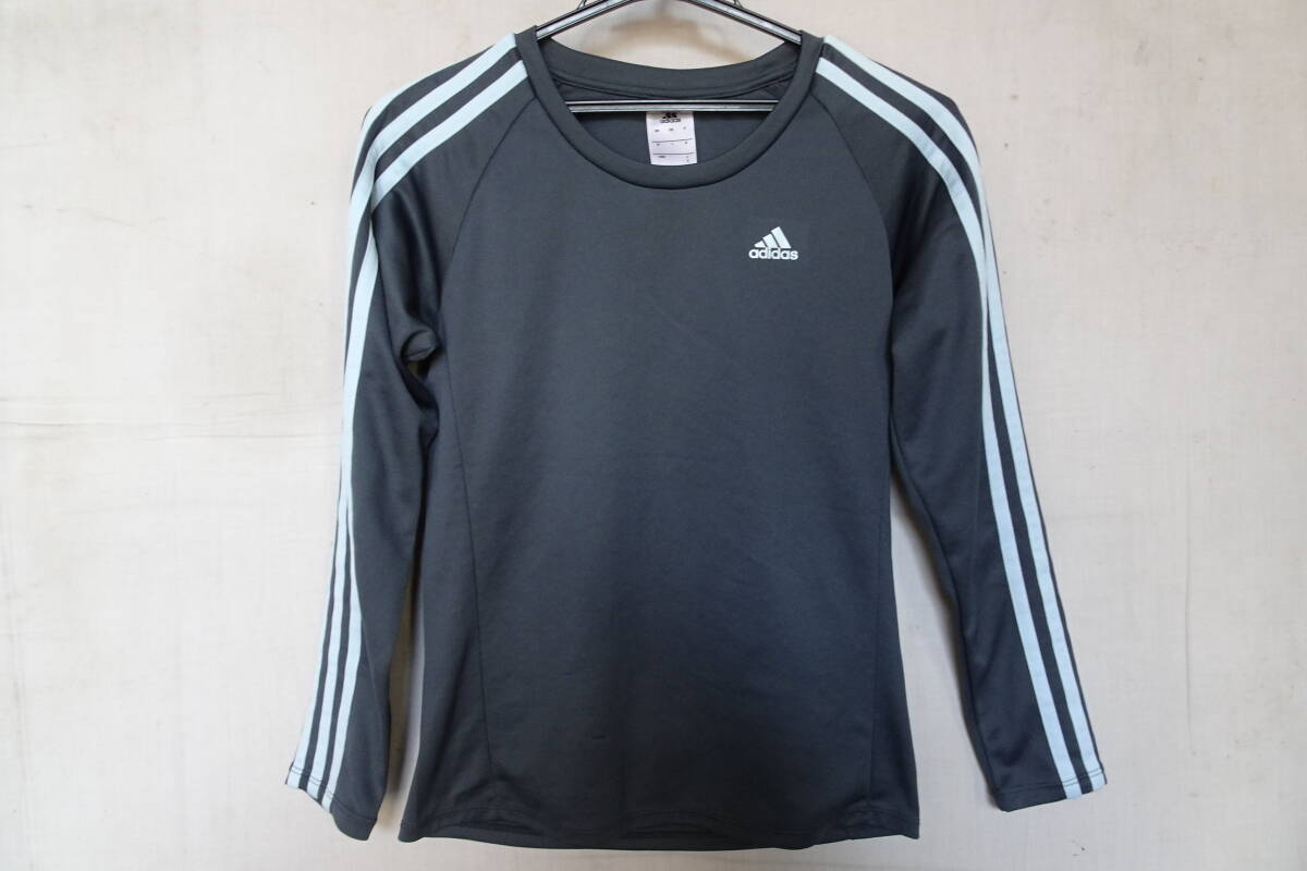 adidas/アディダス/長袖Tシャツ/ロンT/カットソー/速乾性/パステルブルー3本ライン/ロゴプリント/グレー/Sサイズ(4/30R7)拍卖