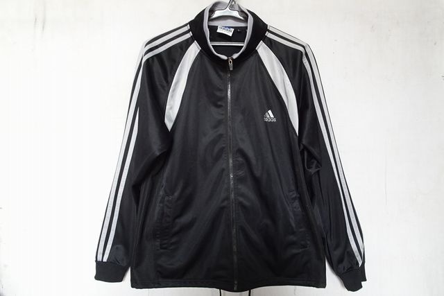 adidas/アディダス/長袖トラックジャケット/ジャージ素材/前ジップアップ/グレー3本ライン/バックロゴ/黒/ブラック/Lサイズ(4/25R7)拍卖