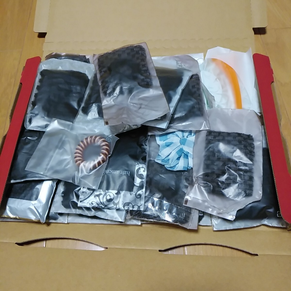 計30個・新品 髪ゴム 髪どめ、ヘアゴム 色サイズいろいろ 匿名配送専用箱代込み拍卖