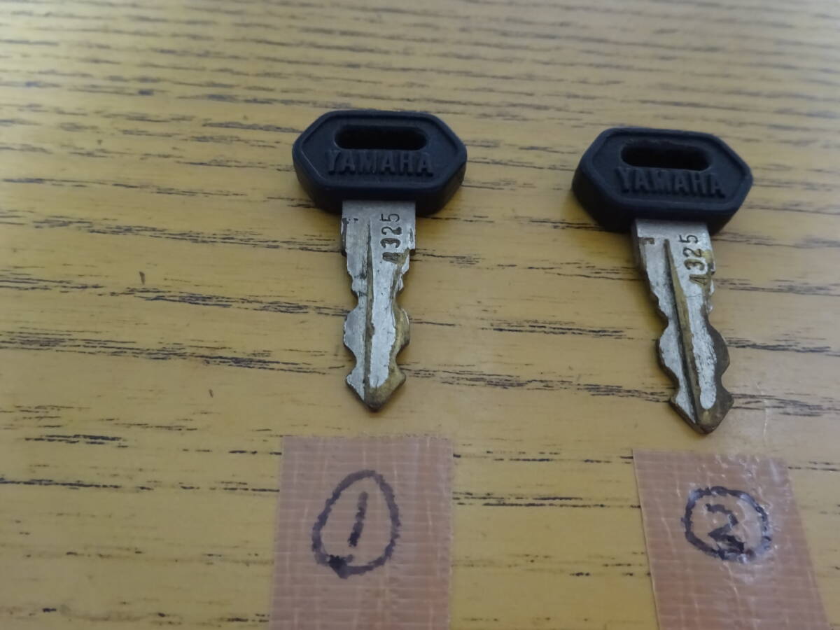 中古ヤマハ純正キー 4325番 2本あり 1本300円~ 旧車拍卖
