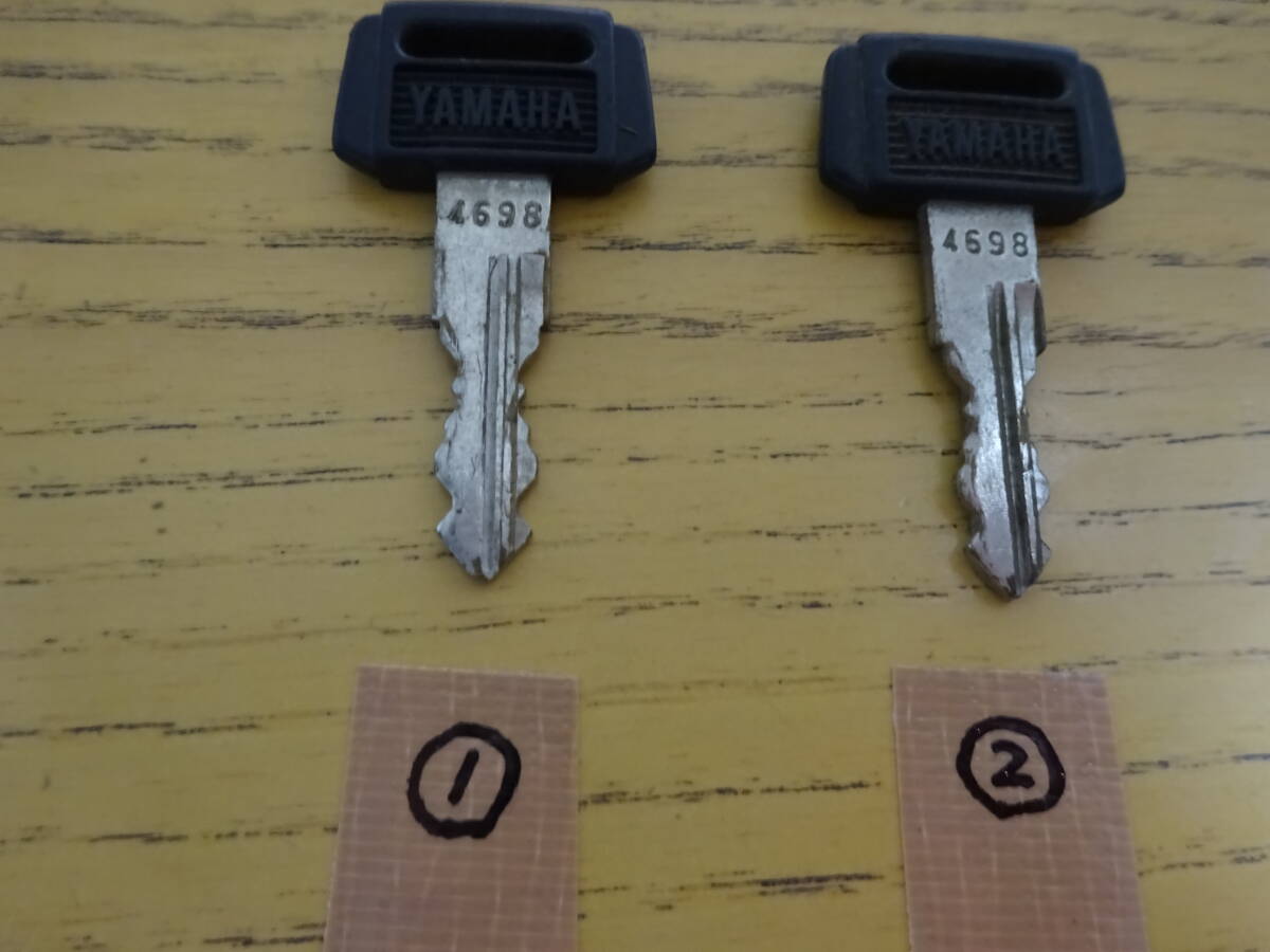 中古ヤマハ純正キー 4698番 2本あり 1本300円~ 旧車拍卖