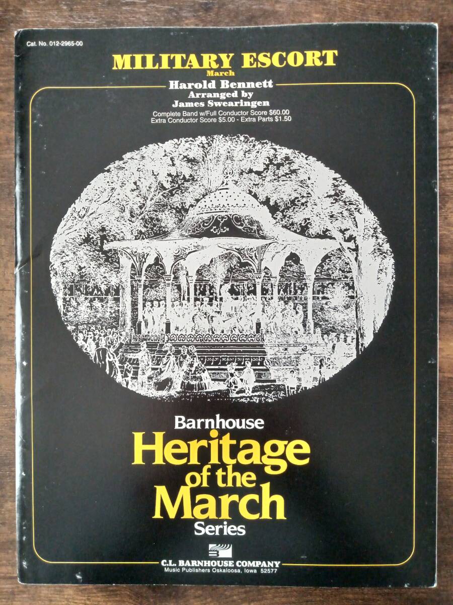送料無料 吹奏楽楽譜 ハロルド・ベネット:ミリタリー・エスコート J.スウェアリンジェン編 試聴可 スコア・パート譜セット 行進曲 マーチ拍卖
