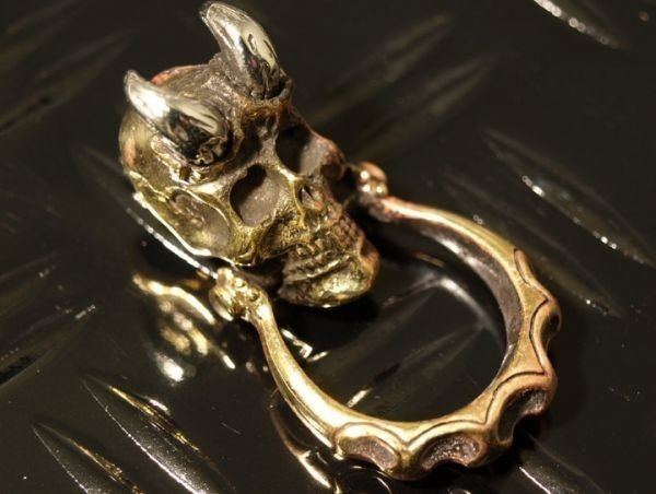 真鍮&ジャーマンシルバー★ドロップハンドル★デーモンスカル★サングラスホルダー拍卖