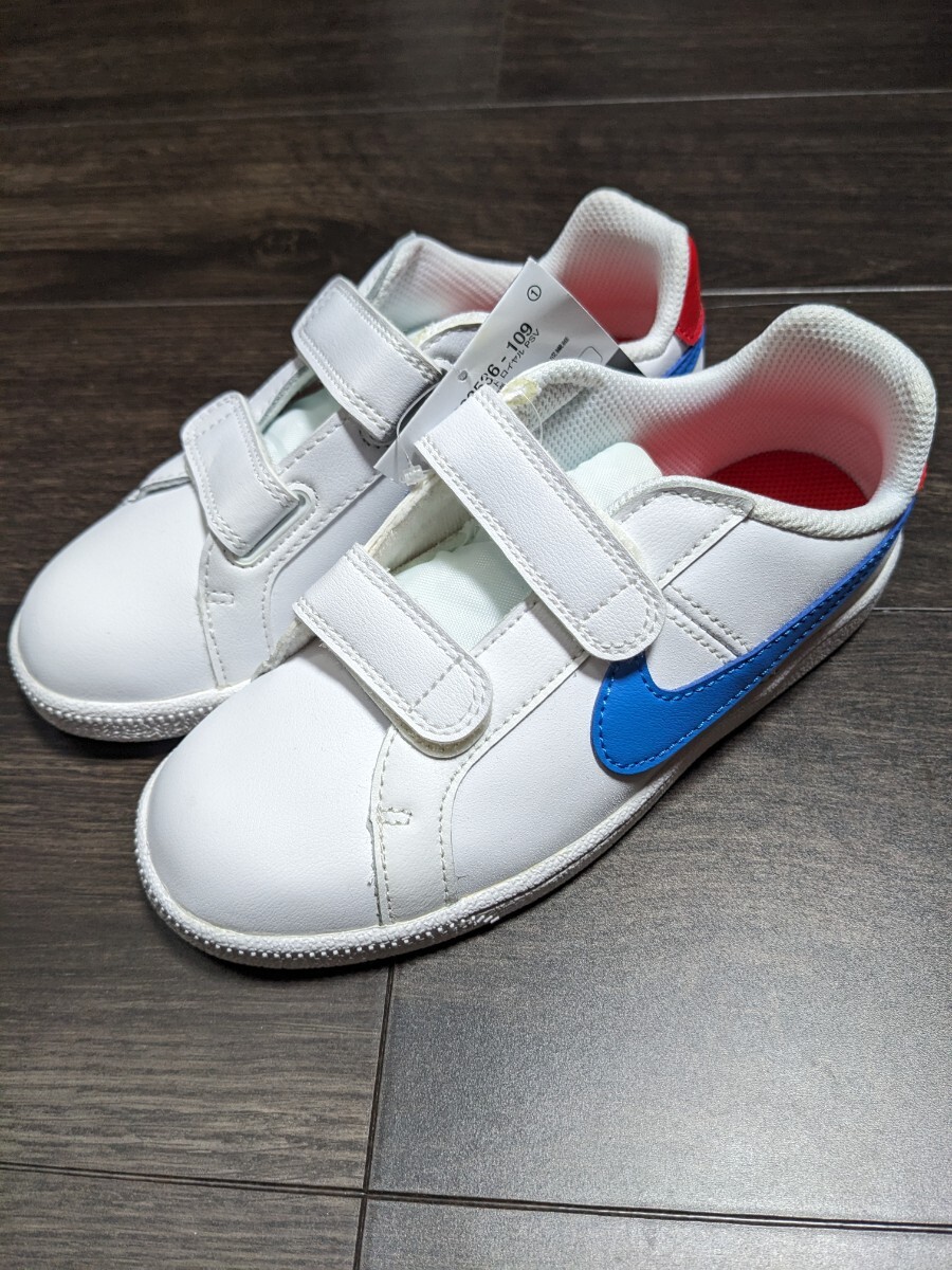 新品未使用 NIKE ナイキ 19cm コート ロイヤル スニーカー 子ども拍卖