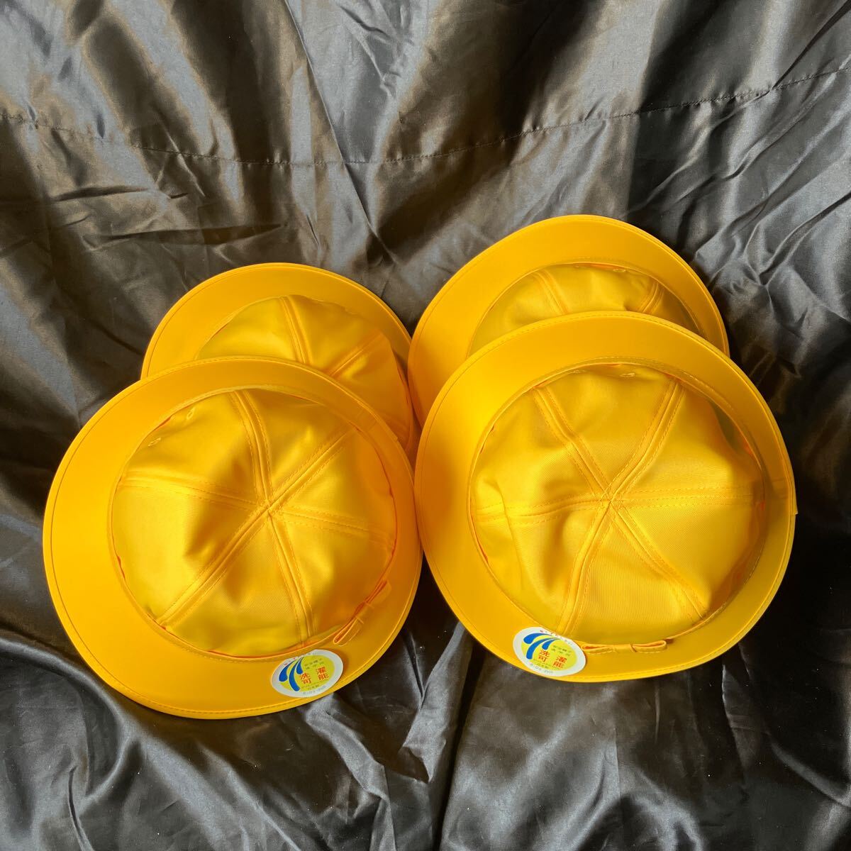 通学用帽子 バケットハット イエロー 新品未使用品 ◎おすすめ ◎4点セット拍卖