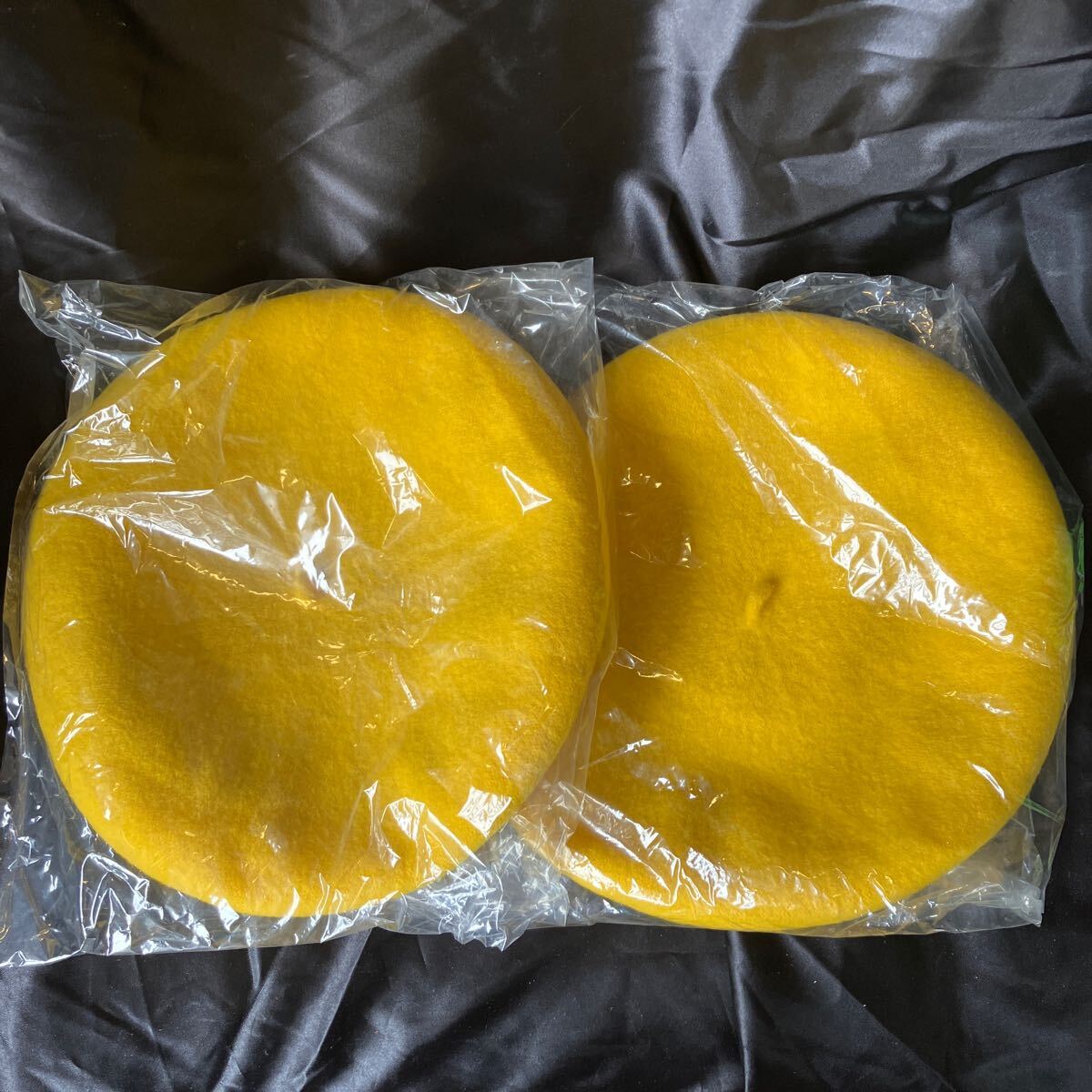 キリン児 ベレー帽 園児用 イエロー ヴィンテージ 新品未使用品 ◎おすすめ ◎2点セット拍卖